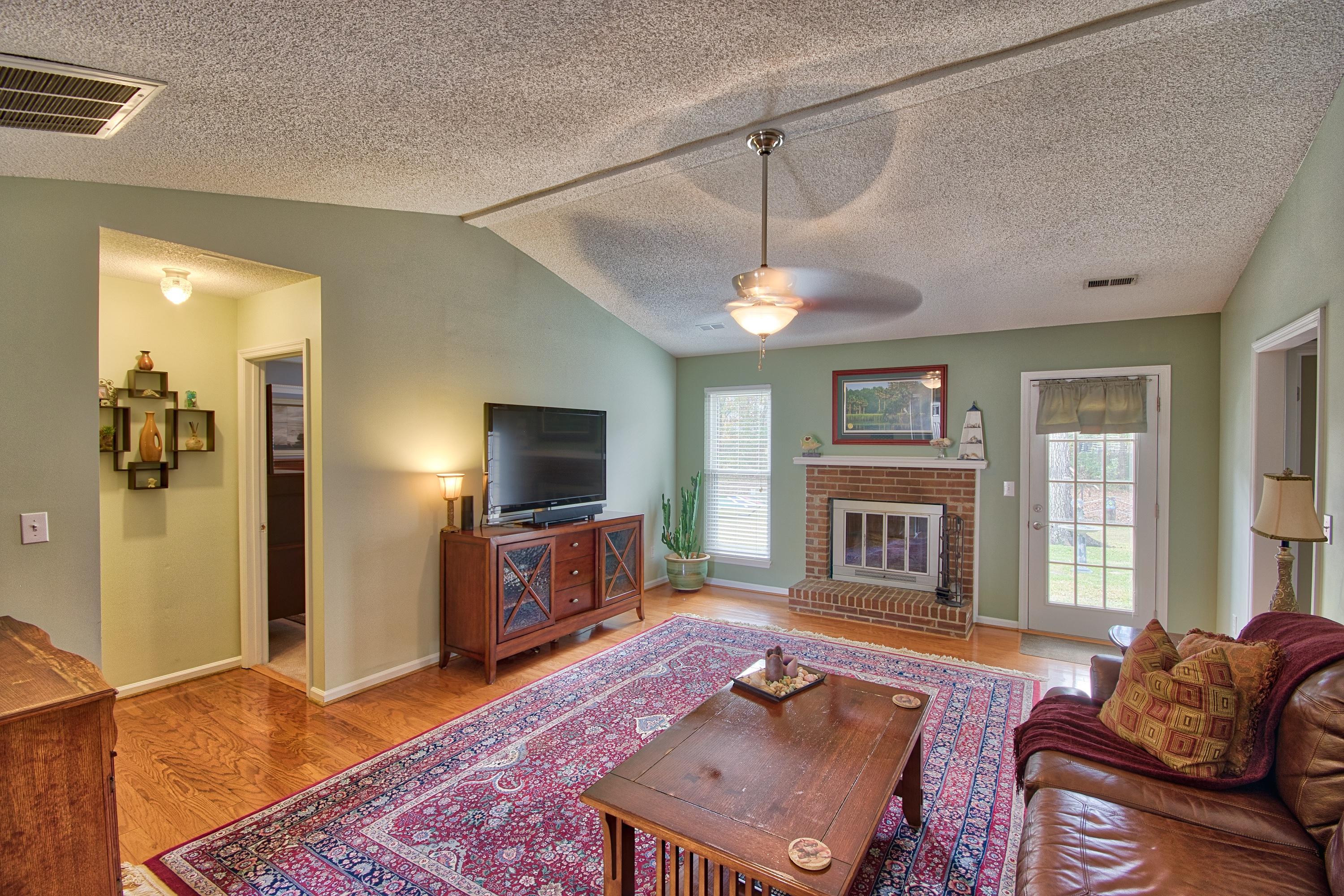 440 Indigo Road Goose Creek, SC 29445 - Photo 6 of 28 Living Room 3