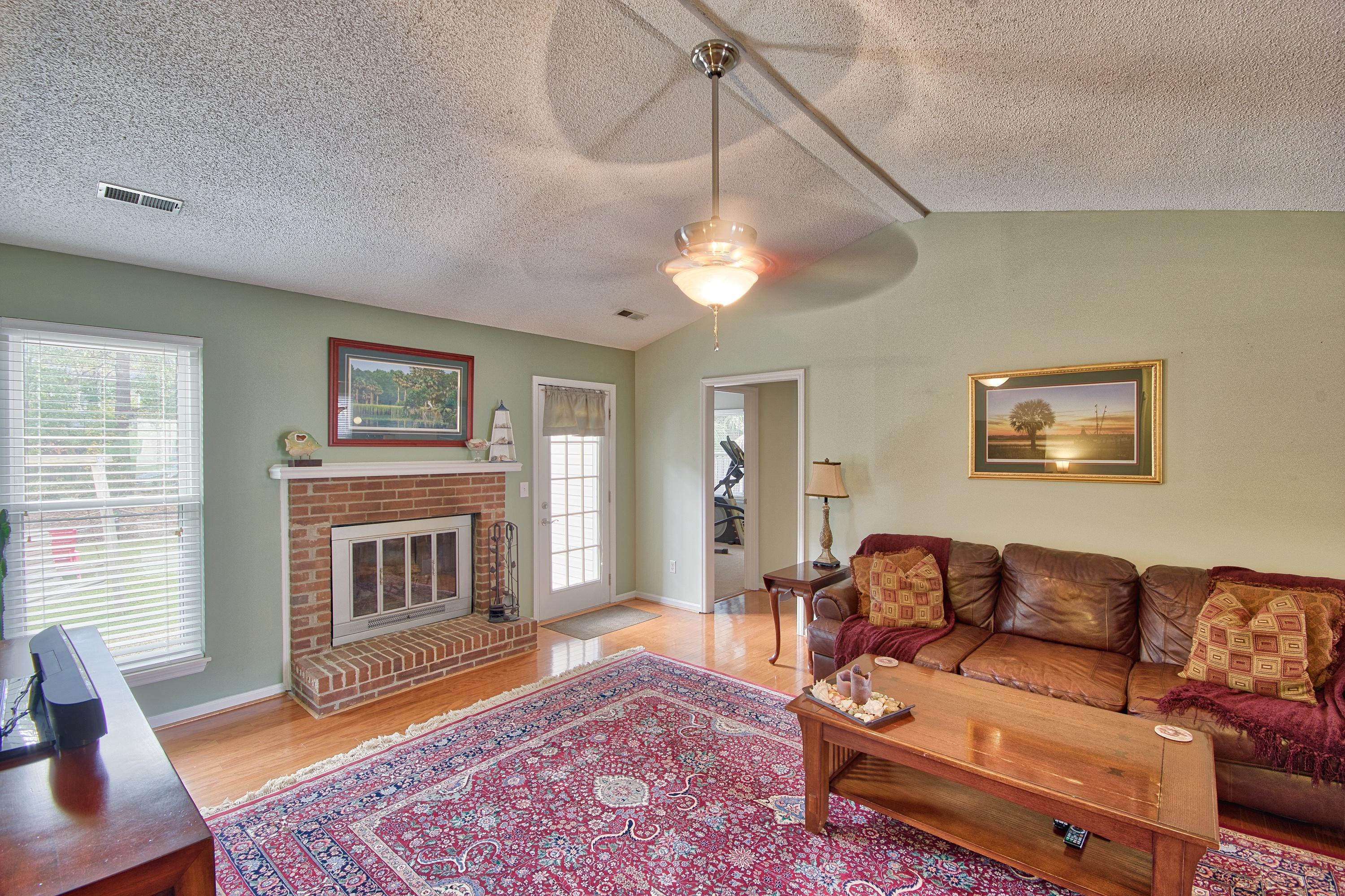 440 Indigo Road Goose Creek, SC 29445 - Photo 7 of 28 Living Room 4