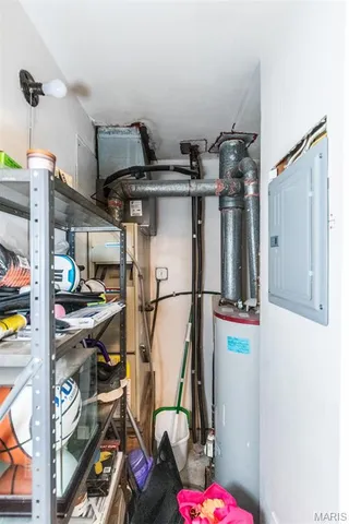 $159,000 | 950 East Rue De La Banque, Unit 317, St. Louis, MO 63141