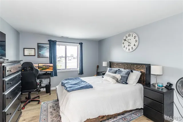 $159,000 | 950 East Rue De La Banque, Unit 317, St. Louis, MO 63141