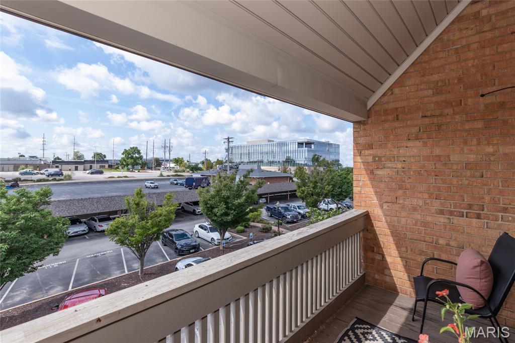 950 East Rue De La Banque, Unit 317 St. Louis, MO 63141 - Photo 23 of 28