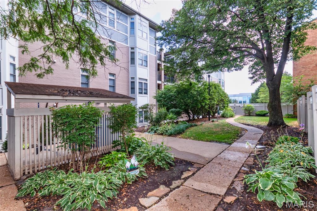950 East Rue De La Banque, Unit 317 St. Louis, MO 63141 - Photo 27 of 28