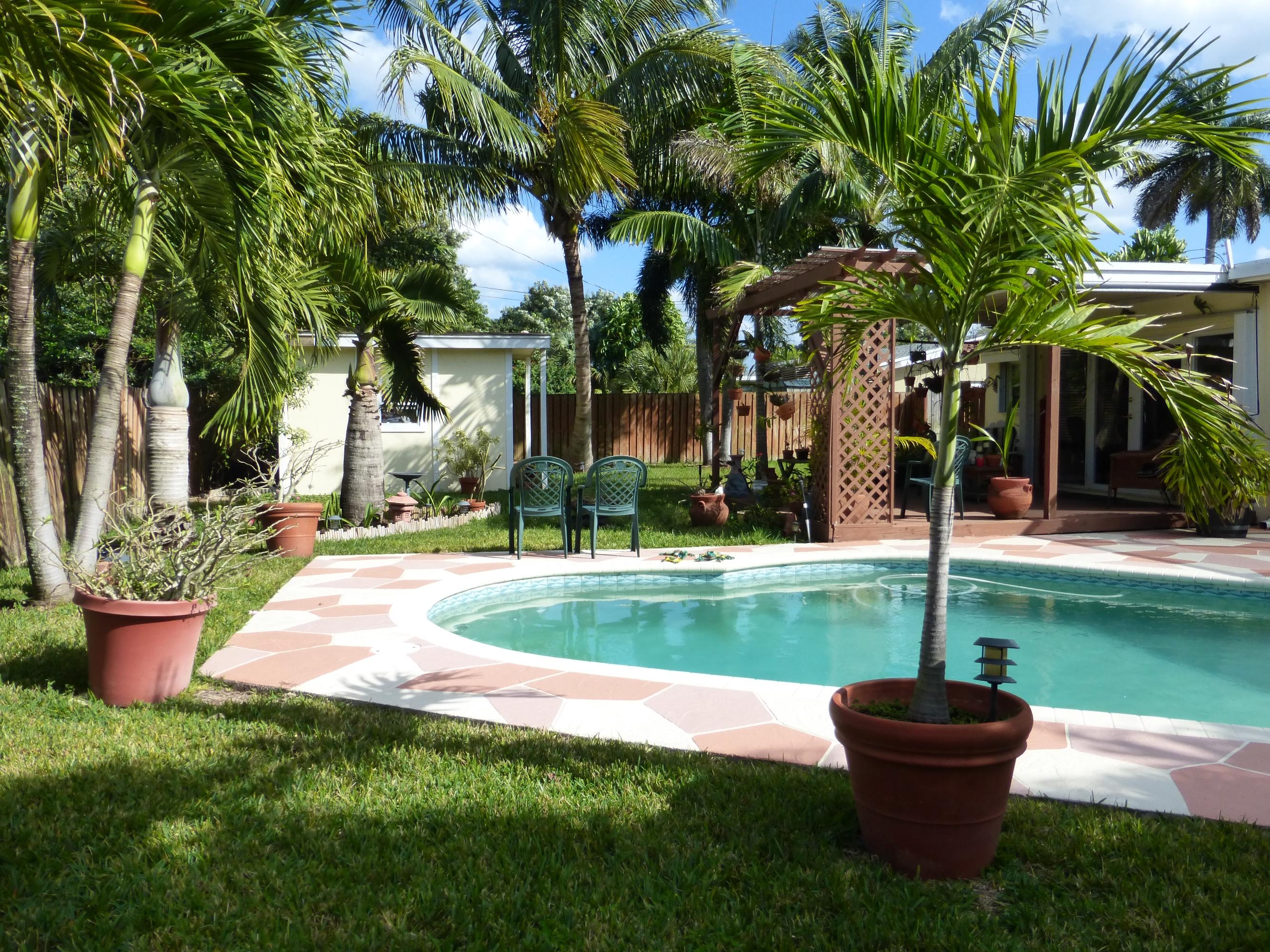 451 Northeast 34th Street Boca Raton, FL 33431 - Photo 14 of 16 poolP1010411