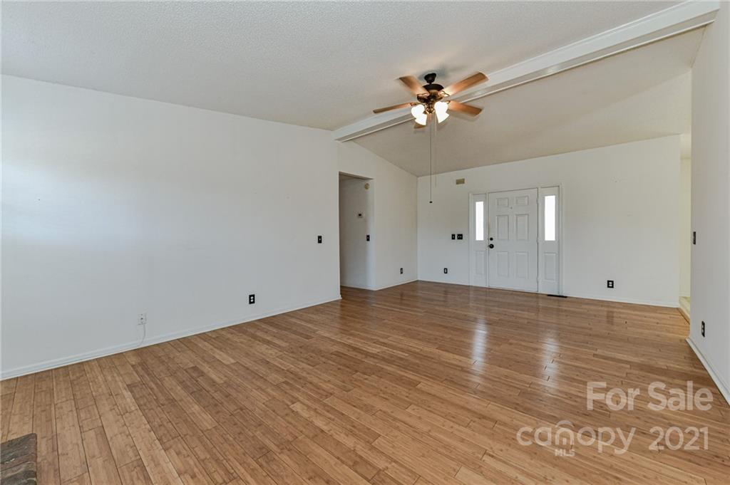 3952 Cold Springs Road Concord, NC 28025 - Photo 9 of 38 Gallery Image 9