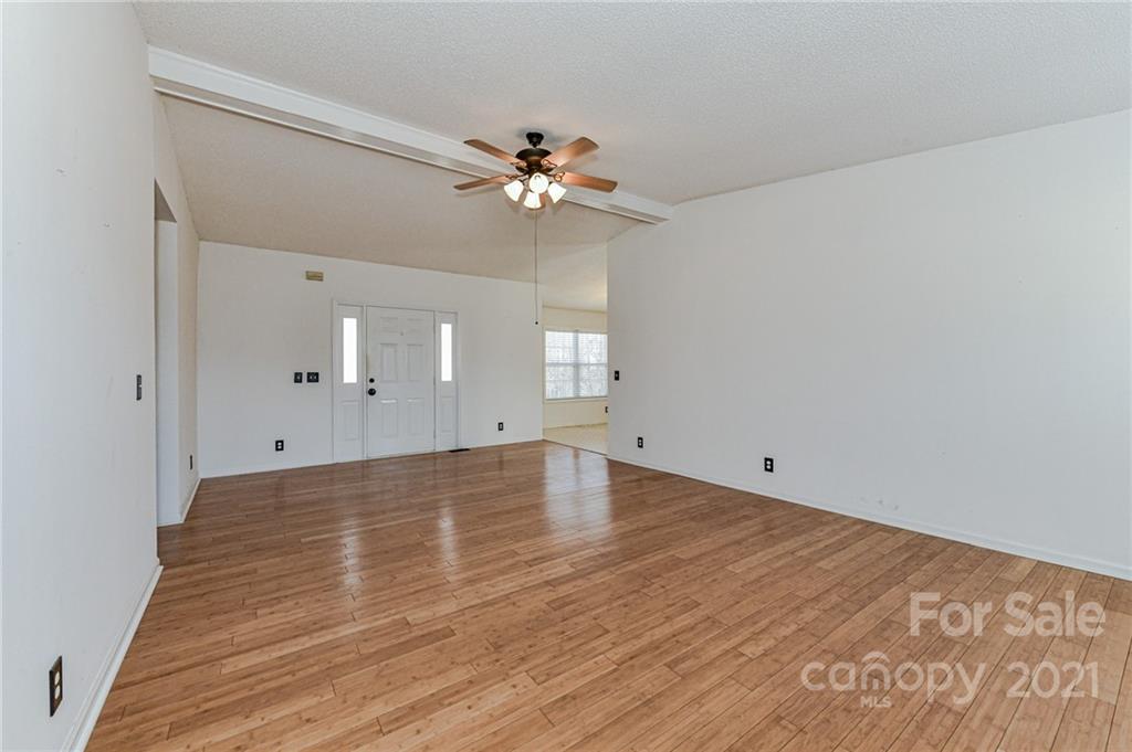 3952 Cold Springs Road Concord, NC 28025 - Photo 10 of 38 Gallery Image 10