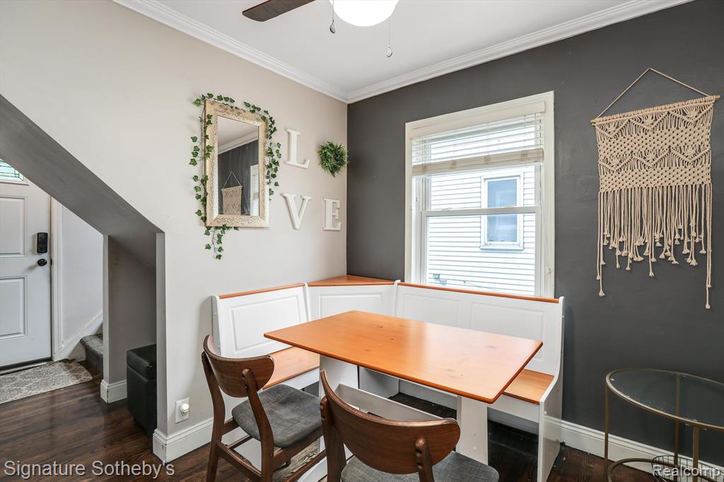 2147 Hampton Road Grosse Pointe Woods, MI 48236 - Photo 6 of 19