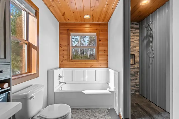 $680,000 | W6266 Woods Road, Shawano, WI 54166