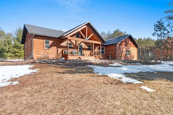 $680,000 | W6266 Woods Road, Shawano, WI 54166