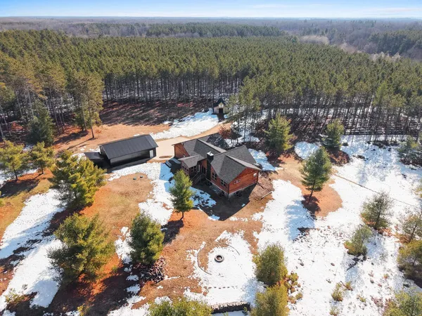 $680,000 | W6266 Woods Road, Shawano, WI 54166