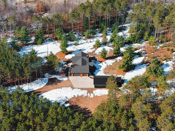 $680,000 | W6266 Woods Road, Shawano, WI 54166