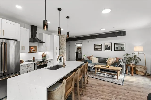 $4,500 | 3725 Butler Street, Unit 209, Pittsburgh, PA 15201