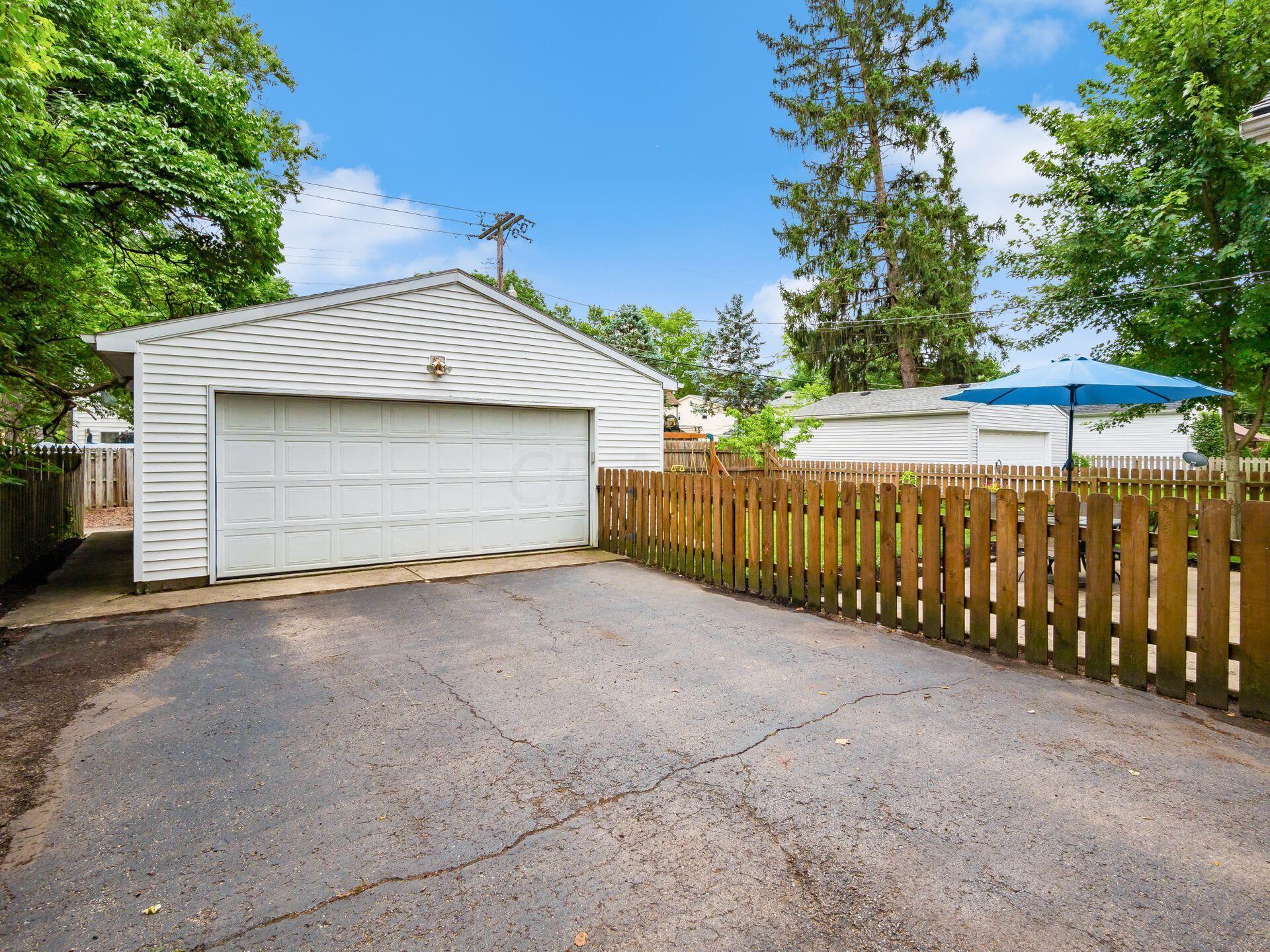 240 North Ardmore Road Bexley, OH 43209 - Photo 50 of 72 Garage