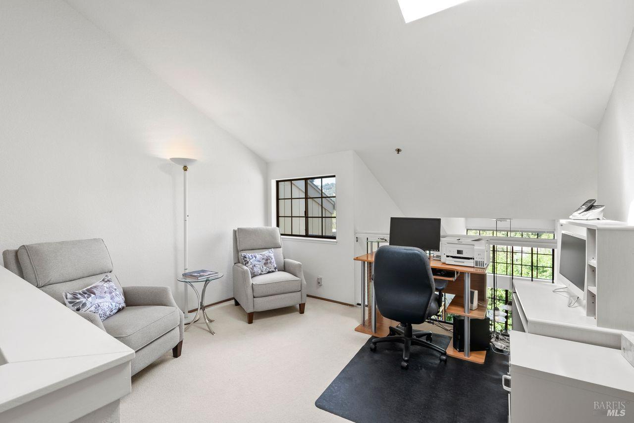 186 Redhawk Road Novato, CA 94949 - Photo 12 of 28