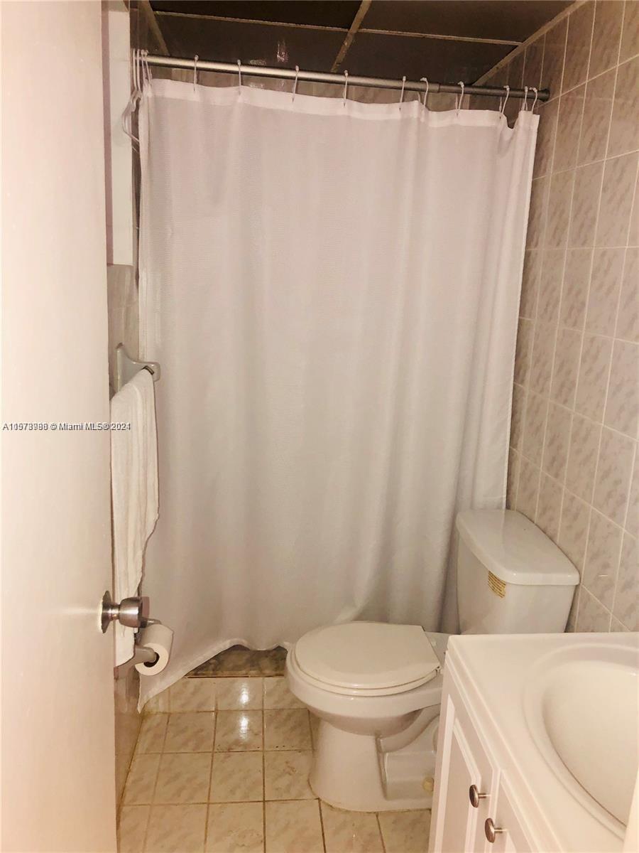 6580 West Flagler Street, Unit 101 Miami, FL 33144 - Photo 5 of 17 Gallery Image 5