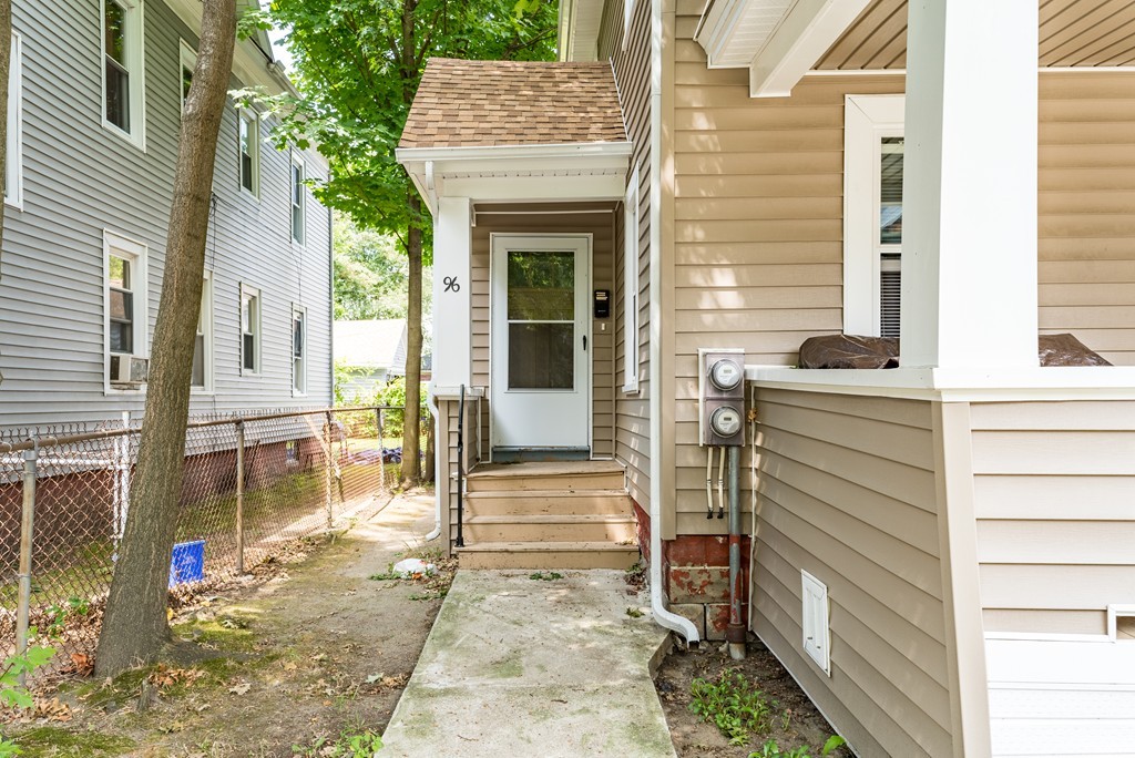 96-98 Johnson Street Springfield, MA 01108 - Photo 32 of 38 a view of front door of house
