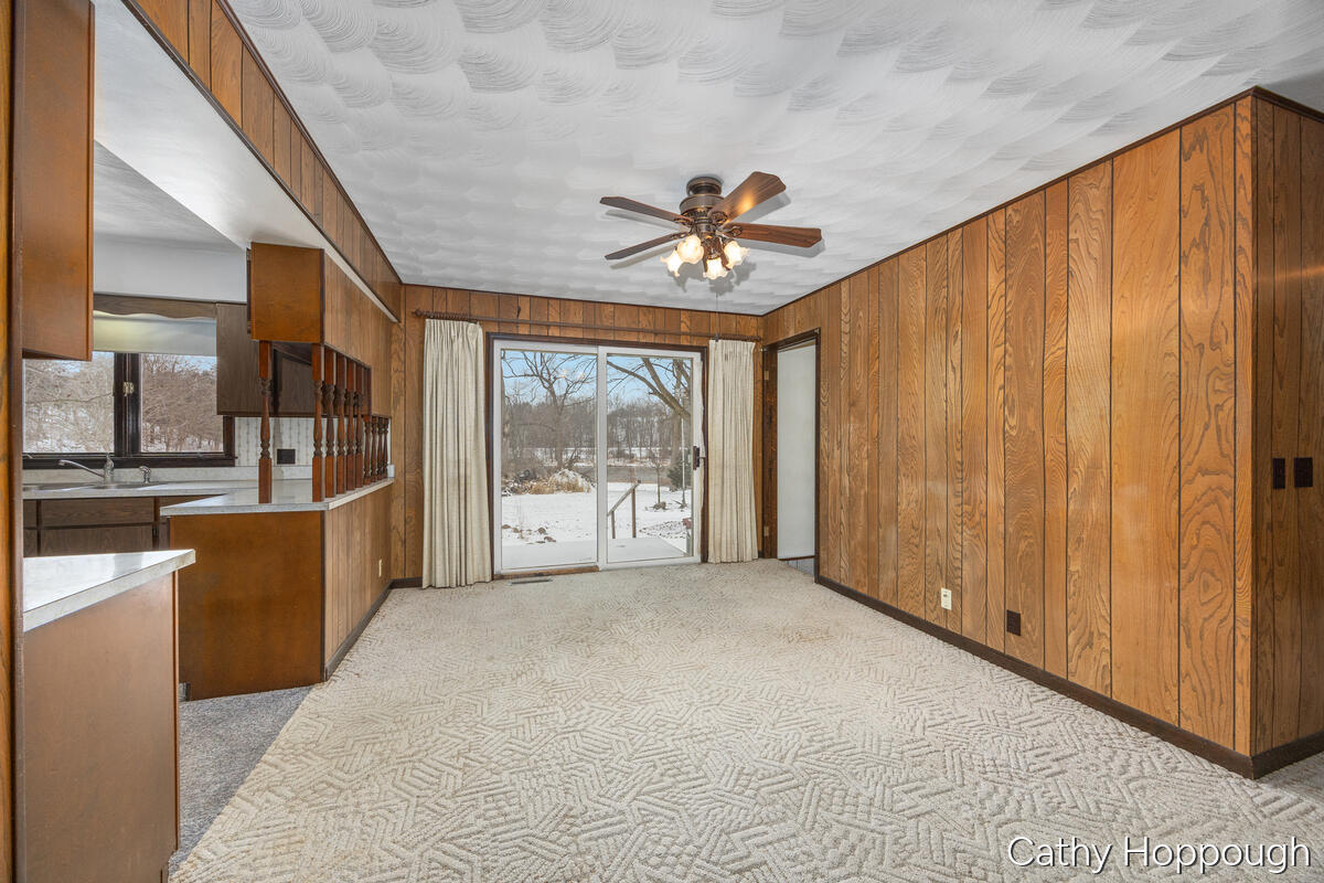 250 Meadowlane Portland, MI 48875 - Photo 13 of 36 250-Meadowlane_013