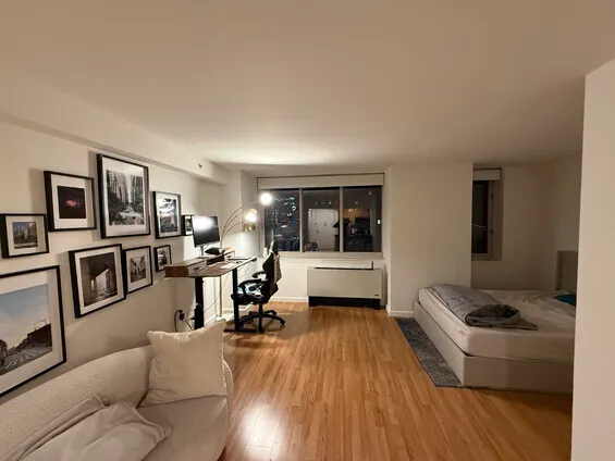 $4,350 | 66 West 38th Street, Unit 18C | Midtown South