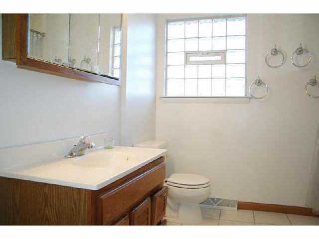 4427 Collingdale Road Columbus, OH 43231 - Photo 2 of 10 Gallery Image 2