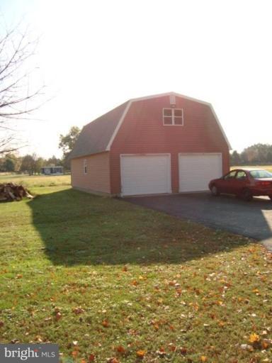 6906 Hunting Creek Road Hurlock, MD 21643 - Photo 8 of 27 Garage 1