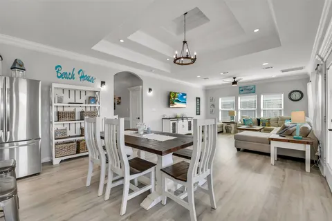 $499,500 | 870 Gulfview Drive, Crystal Beach, TX 77650