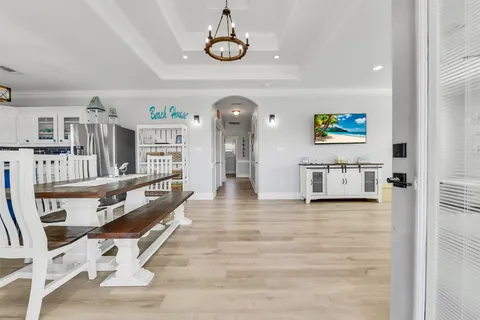 $499,500 | 870 Gulfview Drive, Crystal Beach, TX 77650