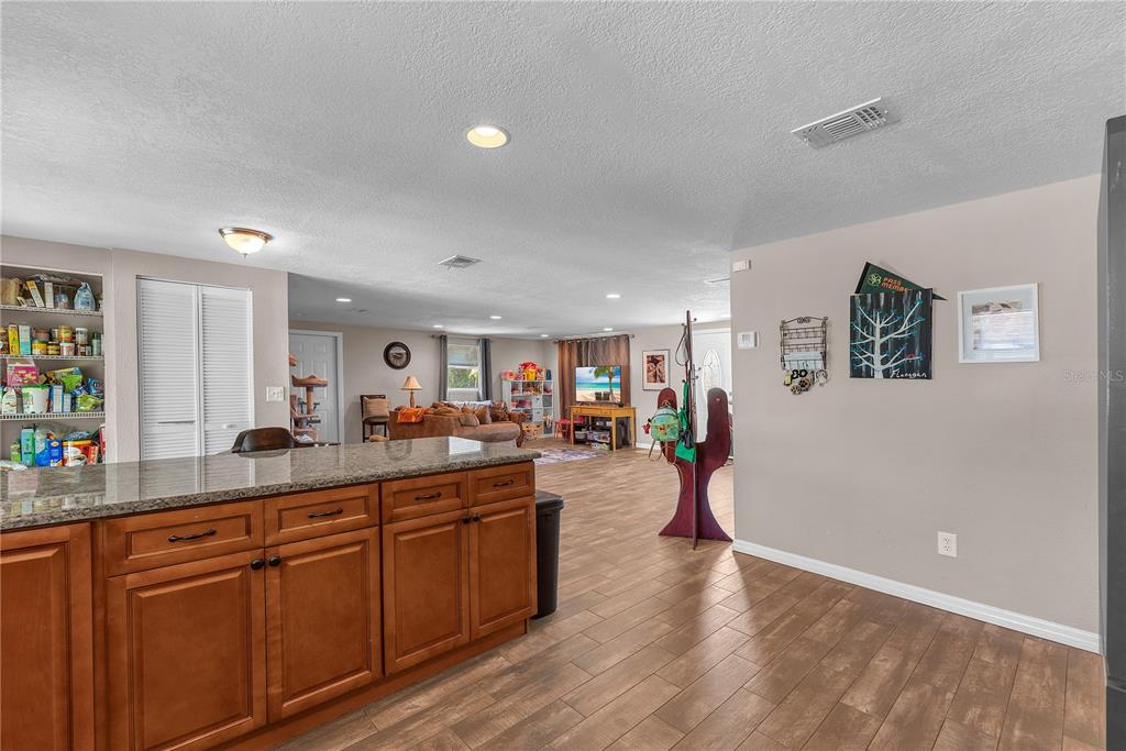 1815 30th Street Southeast Ruskin, FL 33570 - Photo 18 of 31