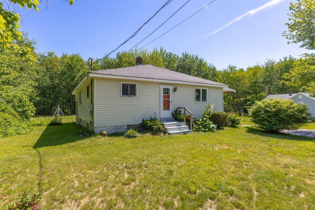 15 Ross Road Kennebunk, ME 04043 - Photo 2 of 30 2__V5A4381