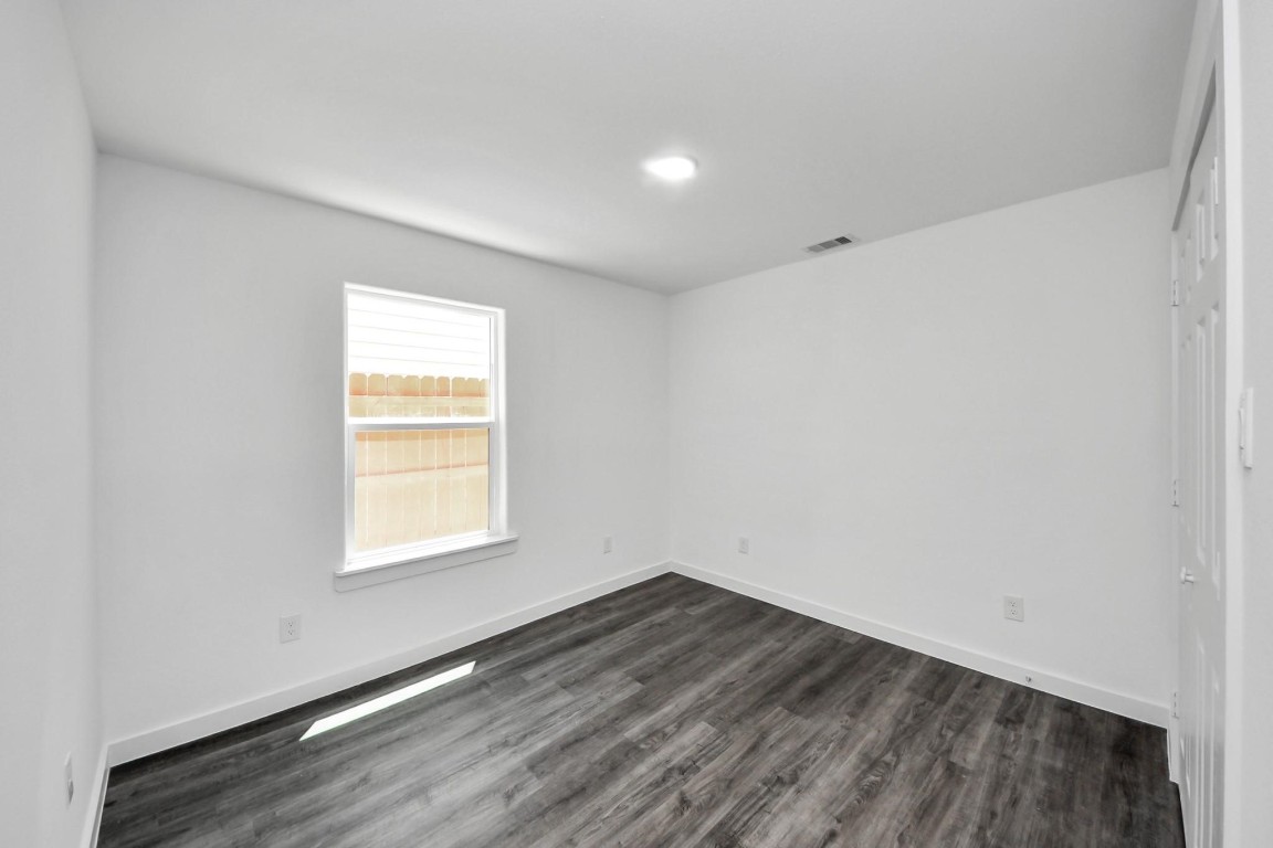 7611 Shotwell Street, Unit B Houston, TX 77016 - Photo 6 of 17