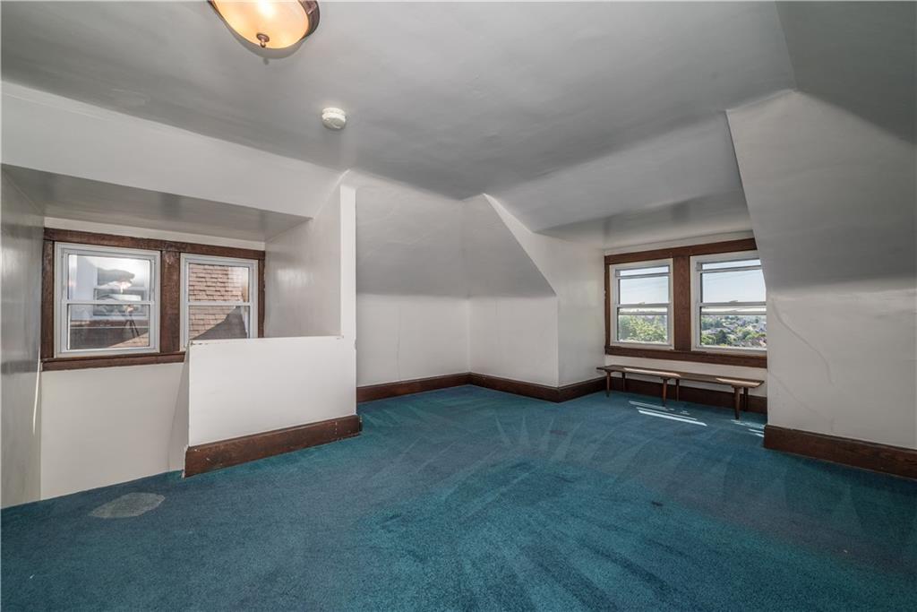 2716 Castlegate Avenue Pittsburgh, PA 15226 - Photo 14 of 50