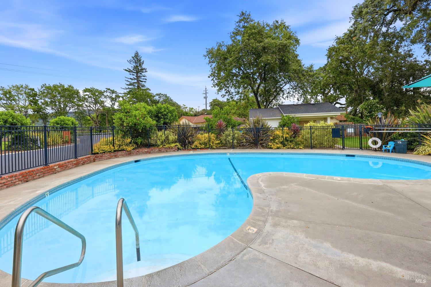 512 Colonial Park Drive Santa Rosa, CA 95403 - Photo 42 of 43