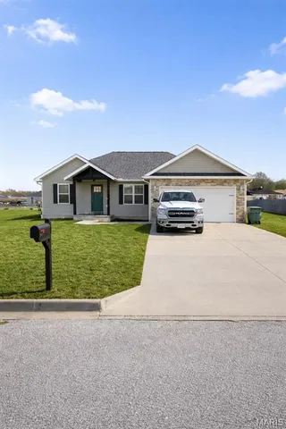 $248,500 | 270 Velma Drive, Seymour, MO 65746