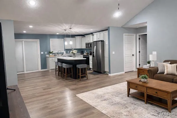 $238,500 | 270 Velma Drive, Seymour, MO 65746