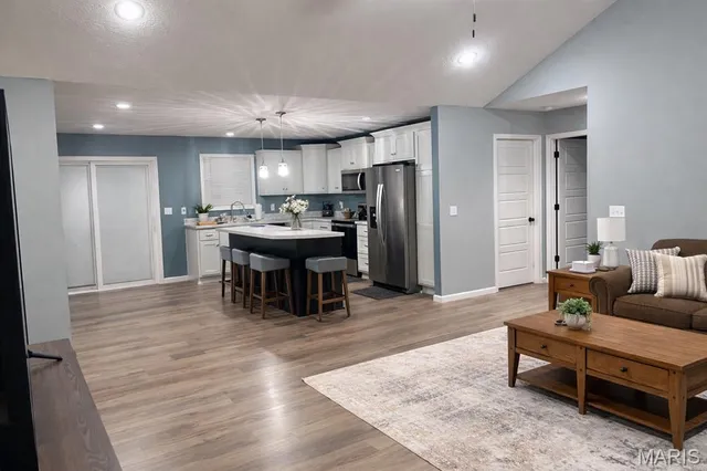 $248,500 | 270 Velma Drive, Seymour, MO 65746