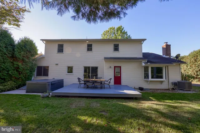 $430,000 | 1027 Ridgeview Drive, Orwigsburg, PA 17961