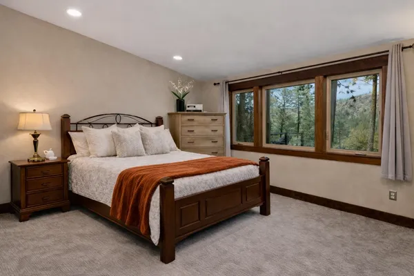 $959,000 | 1622 West Fairway Drive, Spokane, WA 99218