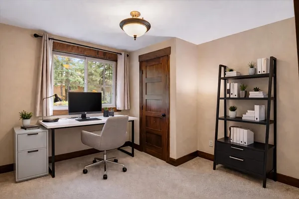 $959,000 | 1622 West Fairway Drive, Spokane, WA 99218