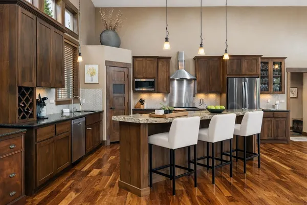 $959,000 | 1622 West Fairway Drive, Spokane, WA 99218