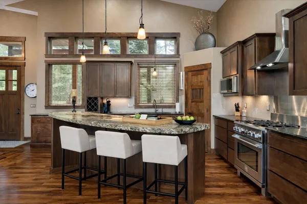 $959,000 | 1622 West Fairway Drive, Spokane, WA 99218