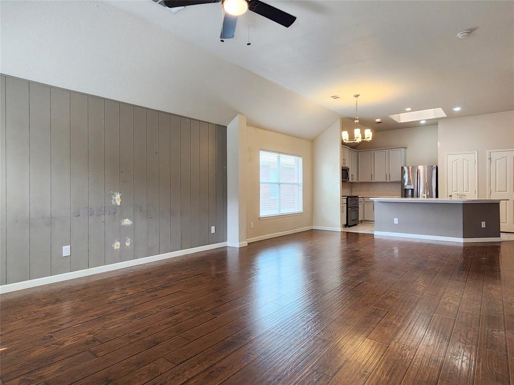 1605 Cardinal Way Aubrey, TX 76227 - Photo 5 of 22