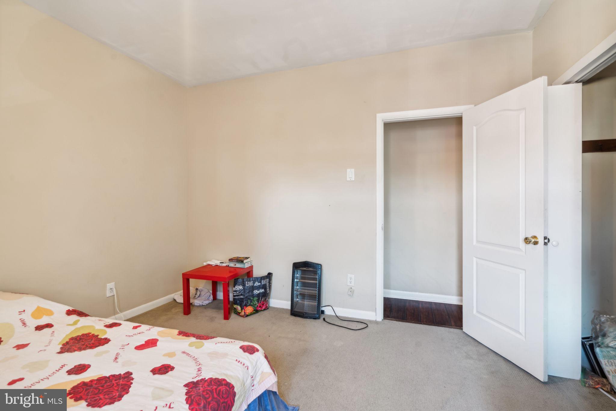 4036 Spring Garden Street Philadelphia, PA 19104 - Photo 22 of 46 a bedroom with a bed and a window