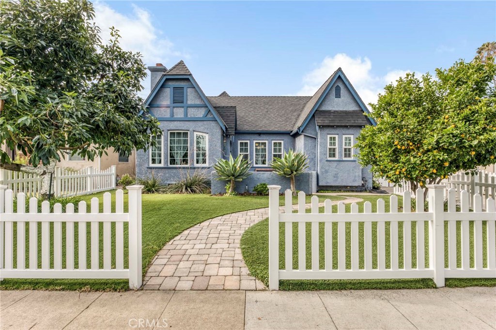 1201 North Catalina St