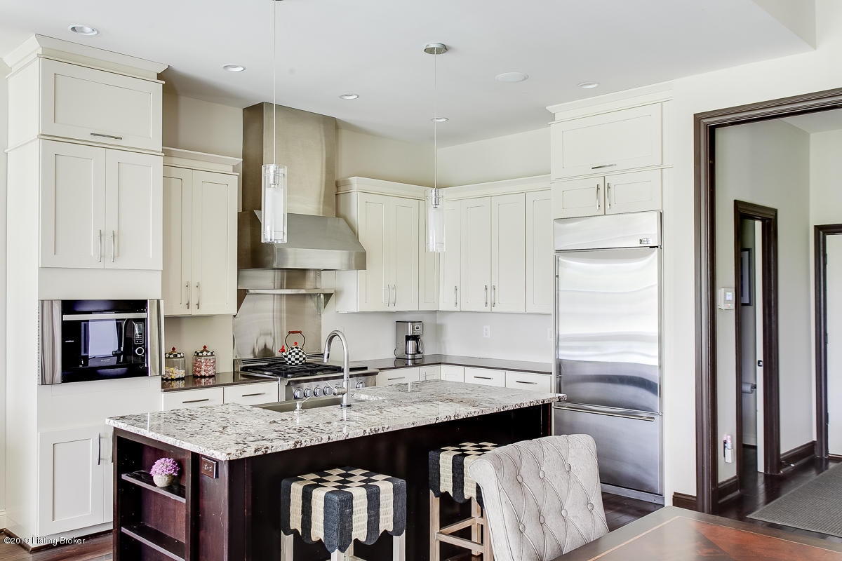 7815 Spring Farm Pointe Place Prospect, KY 40059 - Photo 9 of 44 Gourmet Kitchen with large granite island