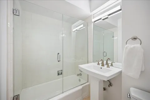 $2,099,000 | 920 Pine Tree Lane, Winnetka, IL 60093