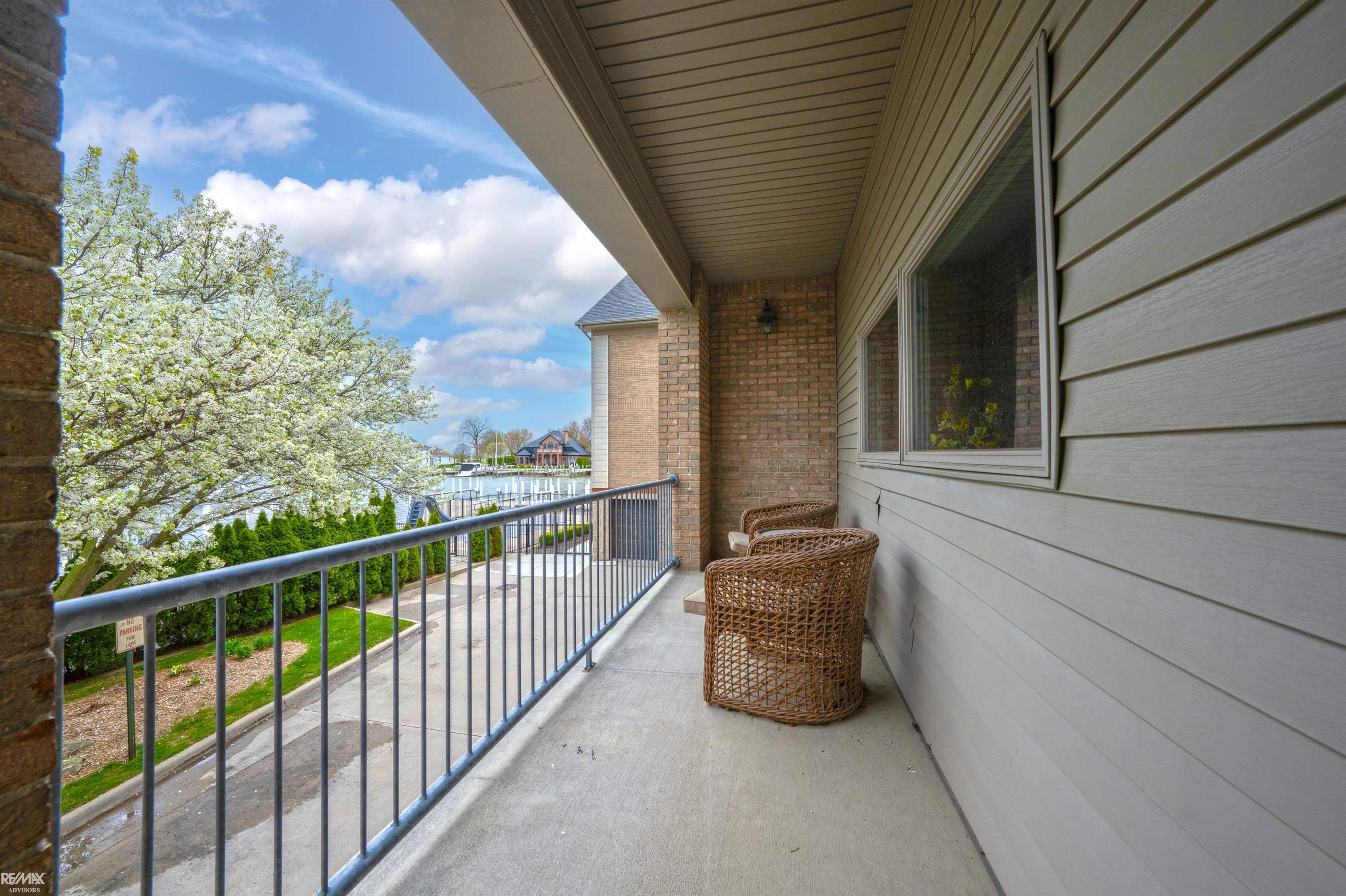 32172 North River Road, Unit 17 Harrison Township, MI 48045 - Photo 17 of 74