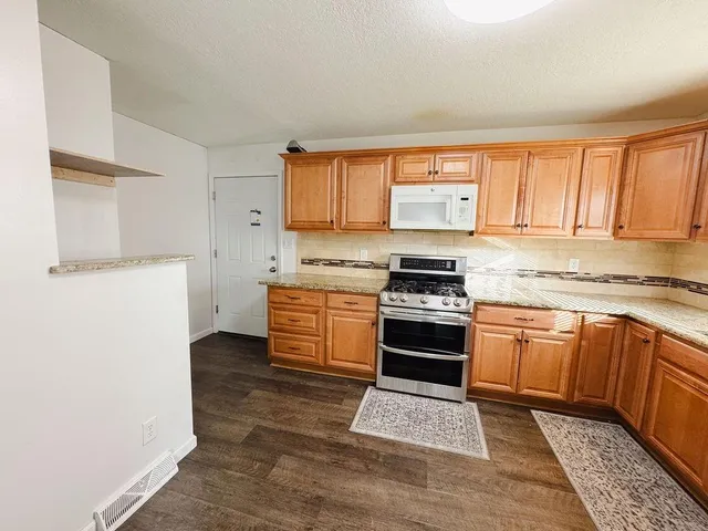 $260,000 | 5814 Parkview Avenue, Kansas City, KS 66104