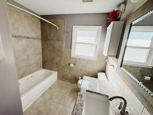 $260,000 | 5814 Parkview Avenue, Kansas City, KS 66104