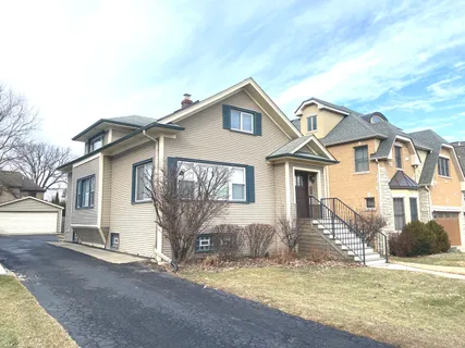 $629,900 | 272 North Willow Road, Elmhurst, IL 60126