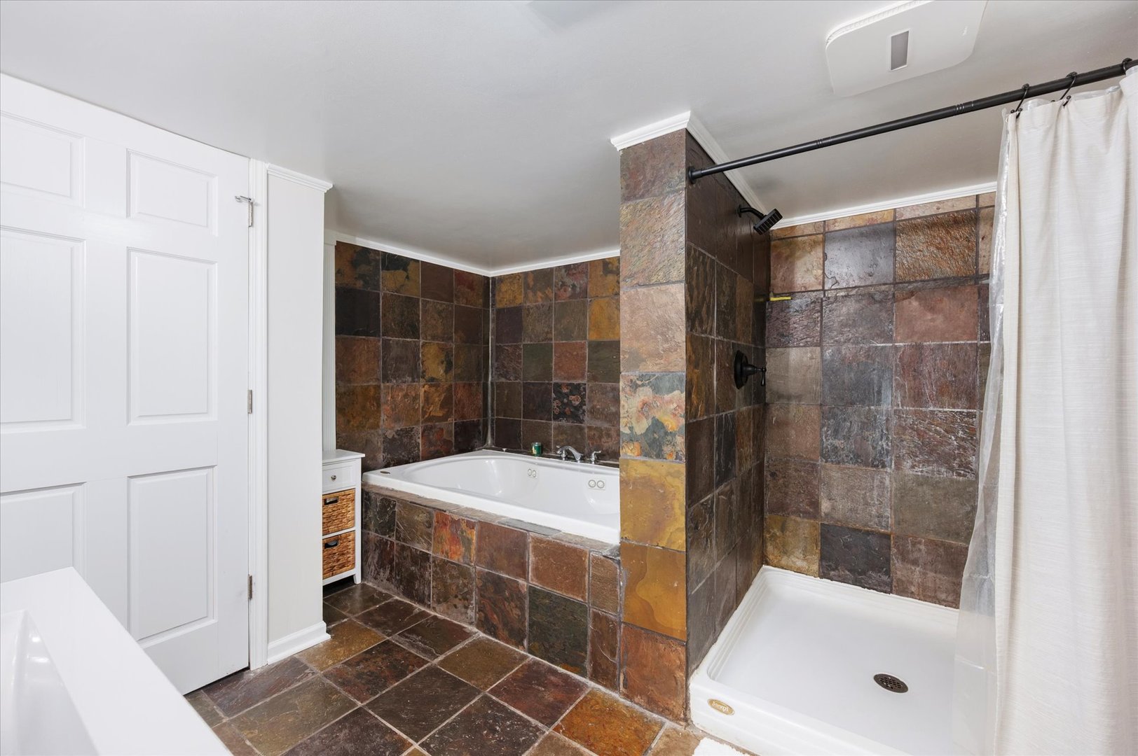 272 North Willow Road Elmhurst, IL 60126 - Photo 31 of 38 a bathroom with a shower and a sink