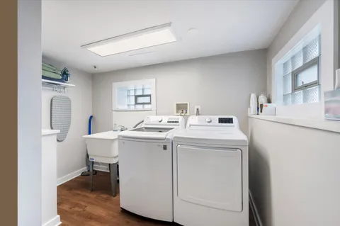 $629,900 | 272 North Willow Road, Elmhurst, IL 60126