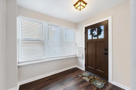 $629,900 | 272 North Willow Road, Elmhurst, IL 60126